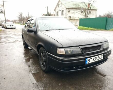 Черный Опель Вектра, объемом двигателя 2 л и пробегом 200 тыс. км за 1200 $, фото 2 на Automoto.ua