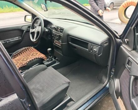 Черный Опель Вектра, объемом двигателя 2 л и пробегом 200 тыс. км за 1200 $, фото 7 на Automoto.ua