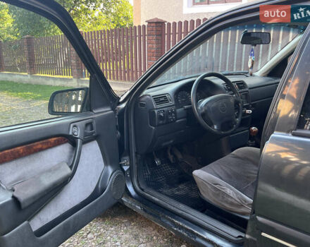 Черный Опель Вектра, объемом двигателя 2 л и пробегом 424 тыс. км за 1650 $, фото 8 на Automoto.ua