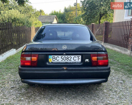 Черный Опель Вектра, объемом двигателя 2 л и пробегом 424 тыс. км за 1650 $, фото 5 на Automoto.ua