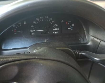 Черный Опель Вектра, объемом двигателя 1.6 л и пробегом 300 тыс. км за 776 $, фото 6 на Automoto.ua