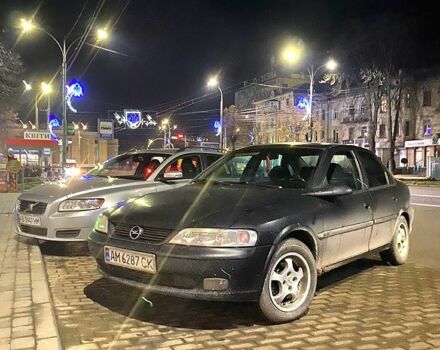 Чорний Опель Вектра, об'ємом двигуна 2 л та пробігом 410 тис. км за 1600 $, фото 2 на Automoto.ua