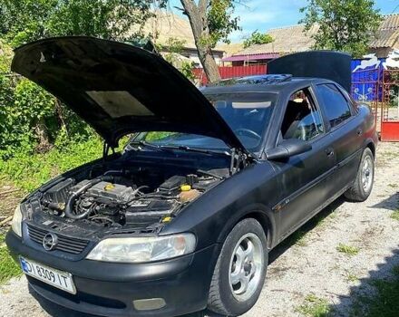 Чорний Опель Вектра, об'ємом двигуна 2 л та пробігом 410 тис. км за 1600 $, фото 2 на Automoto.ua