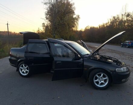 Черный Опель Вектра, объемом двигателя 1.8 л и пробегом 340 тыс. км за 2650 $, фото 21 на Automoto.ua