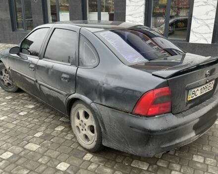 Черный Опель Вектра, объемом двигателя 2 л и пробегом 333 тыс. км за 1400 $, фото 2 на Automoto.ua