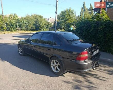 Черный Опель Вектра, объемом двигателя 1.6 л и пробегом 271 тыс. км за 2450 $, фото 8 на Automoto.ua