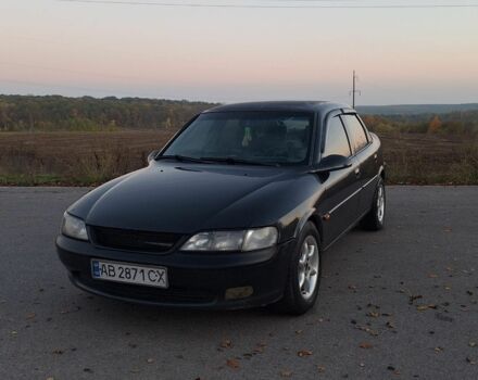 Черный Опель Вектра, объемом двигателя 1.8 л и пробегом 340 тыс. км за 2650 $, фото 2 на Automoto.ua