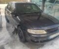 Черный Опель Вектра, объемом двигателя 1.6 л и пробегом 300 тыс. км за 1200 $, фото 1 на Automoto.ua