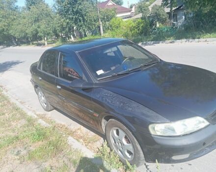 Черный Опель Вектра, объемом двигателя 1.8 л и пробегом 400 тыс. км за 1700 $, фото 6 на Automoto.ua