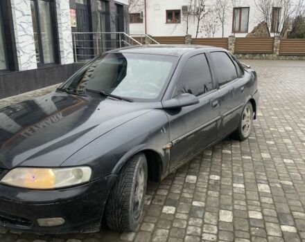 Черный Опель Вектра, объемом двигателя 2 л и пробегом 333 тыс. км за 1400 $, фото 1 на Automoto.ua