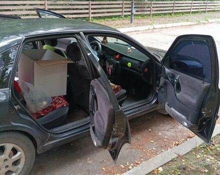 Опель Вектра 1997 в Ярмолинцы на Automoto.ua Черный Опель Вектра, объемом двигателя 1.6 л и пробегом 350 тыс. км за 2400 $, фото 10 на Automoto.ua