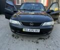 Черный Опель Вектра, объемом двигателя 1.6 л и пробегом 300 тыс. км за 1705 $, фото 1 на Automoto.ua