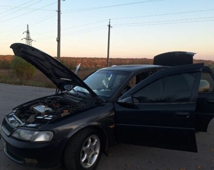 Черный Опель Вектра, объемом двигателя 1.8 л и пробегом 340 тыс. км за 2650 $, фото 14 на Automoto.ua