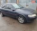 Черный Опель Вектра, объемом двигателя 1.8 л и пробегом 330 тыс. км за 2300 $, фото 2 на Automoto.ua
