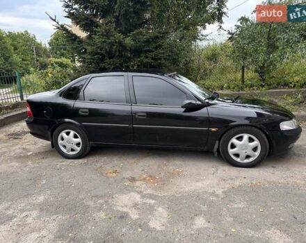 Черный Опель Вектра, объемом двигателя 1.8 л и пробегом 223 тыс. км за 2800 $, фото 1 на Automoto.ua