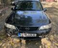 Черный Опель Вектра, объемом двигателя 2 л и пробегом 450 тыс. км за 1690 $, фото 1 на Automoto.ua