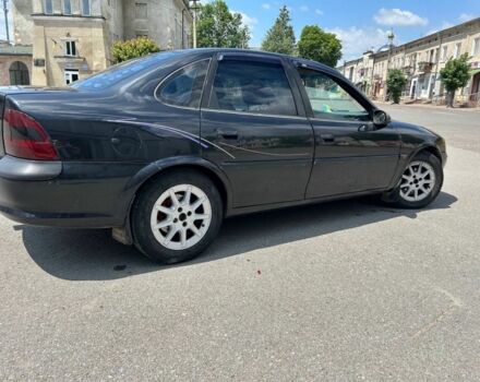 Опель Вектра 1998 в Ходорів на Automoto.ua Черный Опель Вектра, объемом двигателя 1.8 л и пробегом 186 тыс. км за 2000 $, фото 4 на Automoto.ua