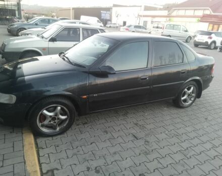 Черный Опель Вектра, объемом двигателя 2 л и пробегом 275 тыс. км за 2000 $, фото 2 на Automoto.ua