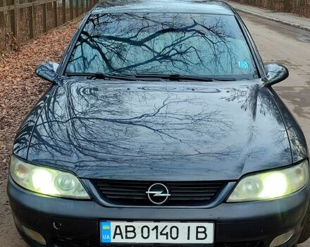 Чорний Опель Вектра, об'ємом двигуна 1.6 л та пробігом 321 тис. км за 2500 $, фото 1 на Automoto.ua
