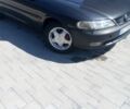 Черный Опель Вектра, объемом двигателя 1.6 л и пробегом 255 тыс. км за 1657 $, фото 1 на Automoto.ua