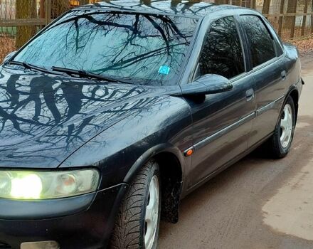 Чорний Опель Вектра, об'ємом двигуна 1.6 л та пробігом 321 тис. км за 2500 $, фото 2 на Automoto.ua