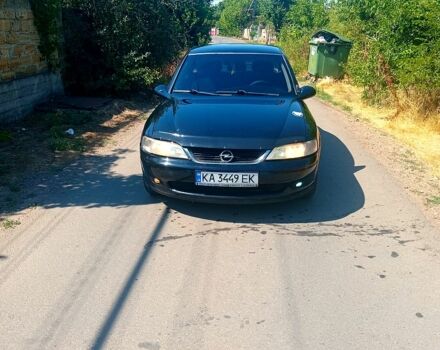 Черный Опель Вектра, объемом двигателя 1.6 л и пробегом 430 тыс. км за 2900 $, фото 7 на Automoto.ua