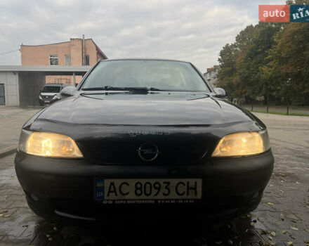 Черный Опель Вектра, объемом двигателя 1.6 л и пробегом 303 тыс. км за 2300 $, фото 1 на Automoto.ua