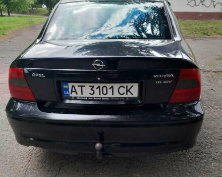 Черный Опель Вектра, объемом двигателя 1.8 л и пробегом 340 тыс. км за 2500 $, фото 4 на Automoto.ua