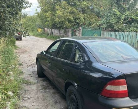 Чорний Опель Вектра, об'ємом двигуна 0 л та пробігом 300 тис. км за 600 $, фото 3 на Automoto.ua