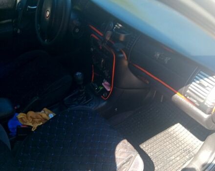 Черный Опель Вектра, объемом двигателя 1.6 л и пробегом 430 тыс. км за 2900 $, фото 4 на Automoto.ua