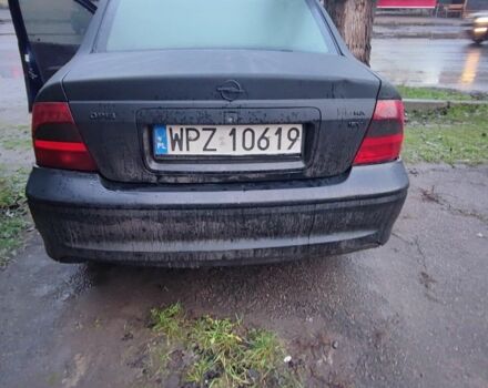 Черный Опель Вектра, объемом двигателя 2 л и пробегом 230 тыс. км за 1705 $, фото 3 на Automoto.ua
