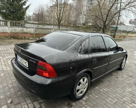 Черный Опель Вектра, объемом двигателя 1.6 л и пробегом 273 тыс. км за 2500 $, фото 3 на Automoto.ua