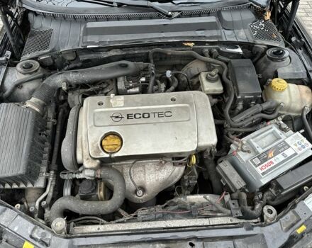 Черный Опель Вектра, объемом двигателя 1.6 л и пробегом 273 тыс. км за 2500 $, фото 9 на Automoto.ua