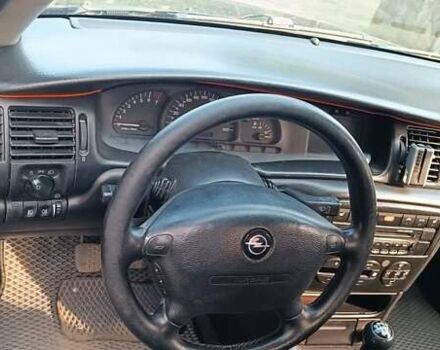 Черный Опель Вектра, объемом двигателя 1.8 л и пробегом 337 тыс. км за 2500 $, фото 10 на Automoto.ua