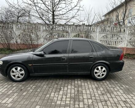 Черный Опель Вектра, объемом двигателя 1.6 л и пробегом 273 тыс. км за 2500 $, фото 4 на Automoto.ua