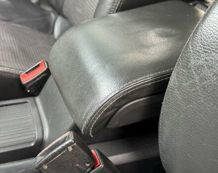 Черный Опель Вектра, объемом двигателя 2.2 л и пробегом 300 тыс. км за 3250 $, фото 25 на Automoto.ua