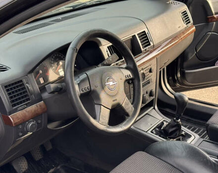 Черный Опель Вектра, объемом двигателя 2.2 л и пробегом 300 тыс. км за 3250 $, фото 15 на Automoto.ua