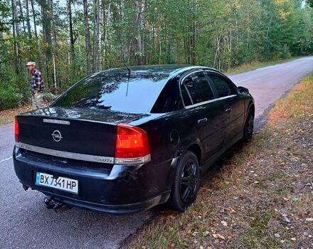 Черный Опель Вектра, объемом двигателя 2.2 л и пробегом 400 тыс. км за 3400 $, фото 2 на Automoto.ua