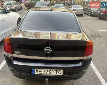 Чорний Опель Вектра, об'ємом двигуна 1.8 л та пробігом 267 тис. км за 4000 $, фото 1 на Automoto.ua