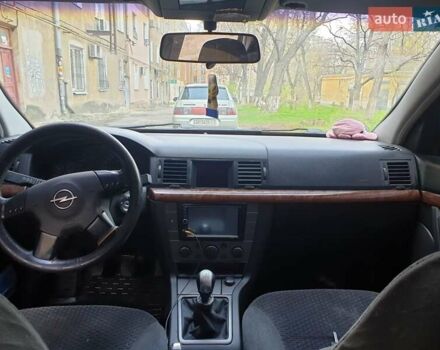 Чорний Опель Вектра, об'ємом двигуна 2.2 л та пробігом 380 тис. км за 3999 $, фото 2 на Automoto.ua