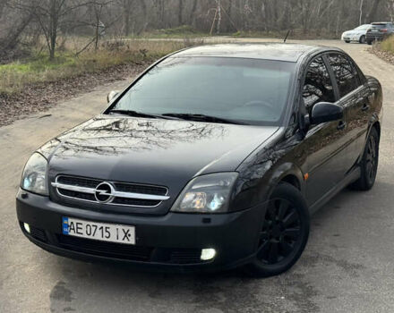 Черный Опель Вектра, объемом двигателя 2.2 л и пробегом 300 тыс. км за 3250 $, фото 1 на Automoto.ua