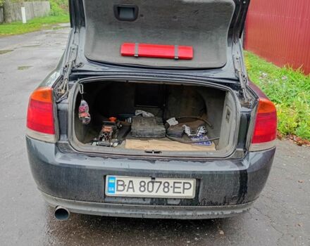 Черный Опель Вектра, объемом двигателя 2 л и пробегом 327 тыс. км за 4500 $, фото 9 на Automoto.ua