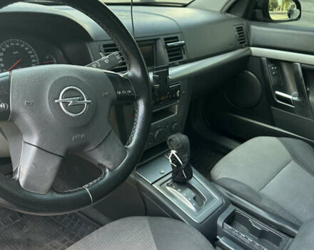 Черный Опель Вектра, объемом двигателя 2.2 л и пробегом 268 тыс. км за 4900 $, фото 12 на Automoto.ua
