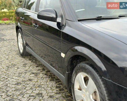 Черный Опель Вектра, объемом двигателя 1.8 л и пробегом 320 тыс. км за 2999 $, фото 4 на Automoto.ua