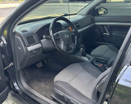 Черный Опель Вектра, объемом двигателя 2.2 л и пробегом 268 тыс. км за 4900 $, фото 10 на Automoto.ua