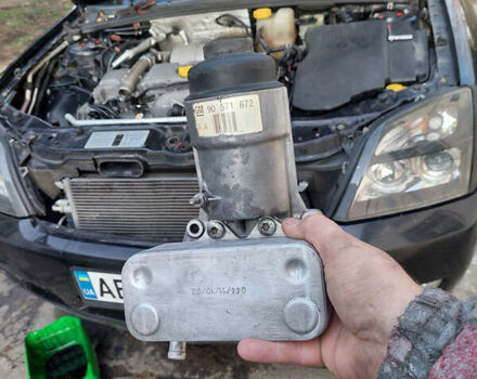 Черный Опель Вектра, объемом двигателя 2.2 л и пробегом 240 тыс. км за 5500 $, фото 27 на Automoto.ua