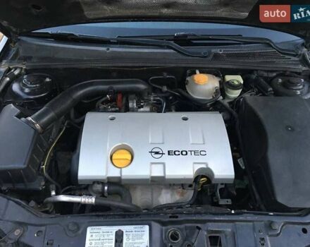 Черный Опель Вектра, объемом двигателя 1.6 л и пробегом 216 тыс. км за 4900 $, фото 6 на Automoto.ua