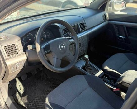 Черный Опель Вектра, объемом двигателя 2 л и пробегом 320 тыс. км за 3200 $, фото 4 на Automoto.ua
