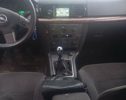 Черный Опель Вектра, объемом двигателя 2.2 л и пробегом 300 тыс. км за 3000 $, фото 13 на Automoto.ua