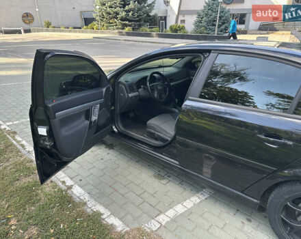 Черный Опель Вектра, объемом двигателя 2.2 л и пробегом 268 тыс. км за 4900 $, фото 15 на Automoto.ua